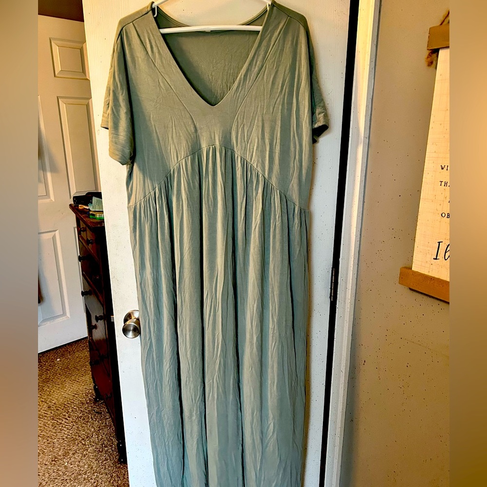 PinkBlush Maternity maxi dres